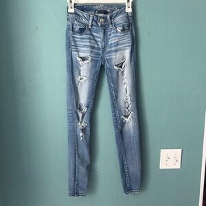 American Eagle Outfitters Light Blue Distressed Skinny Jeans